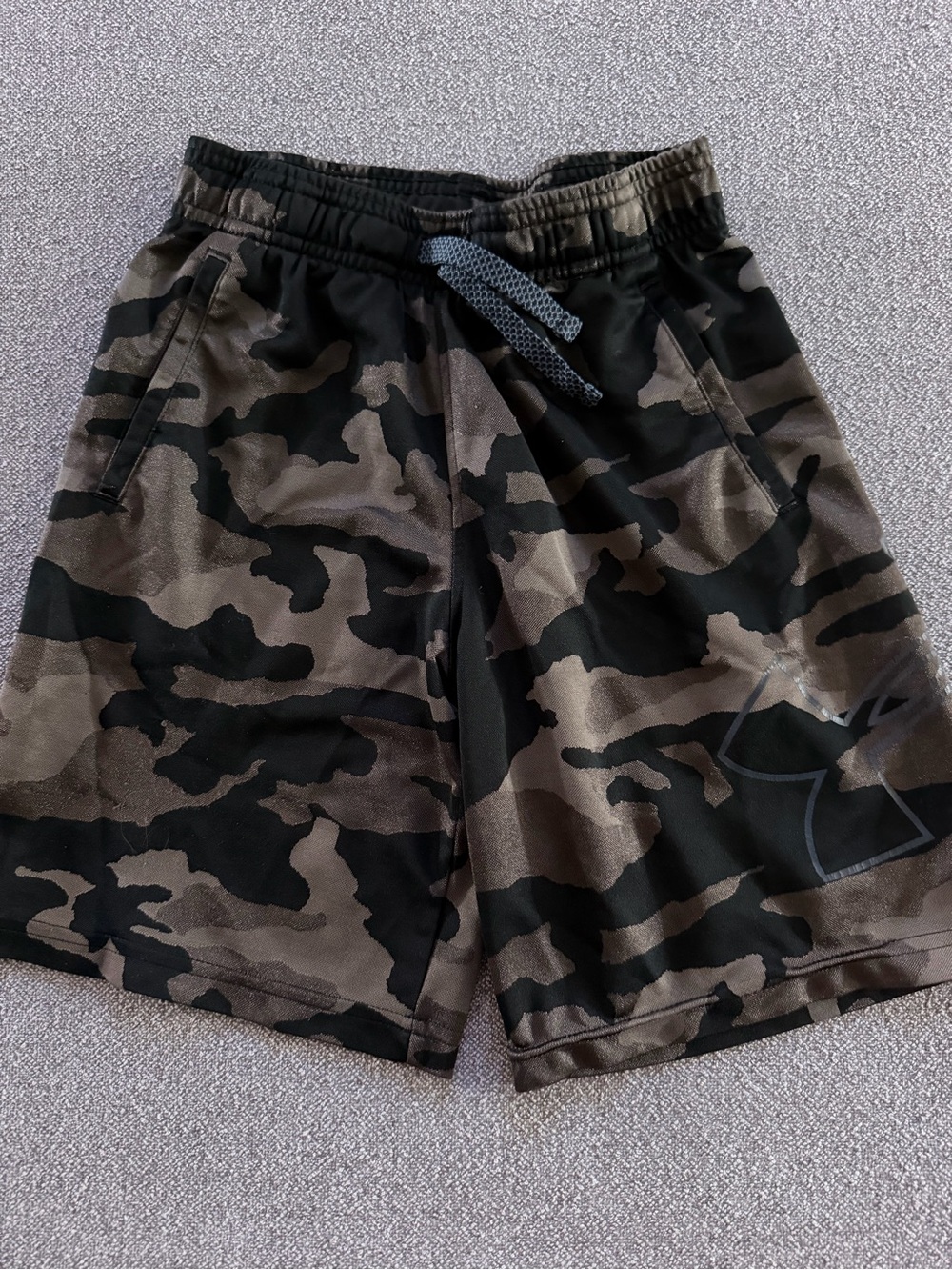 adidas Kids Camo Athletic Shorts - Olive & Black Boys Size S